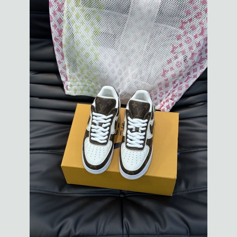 l**is V*t*n sneakers